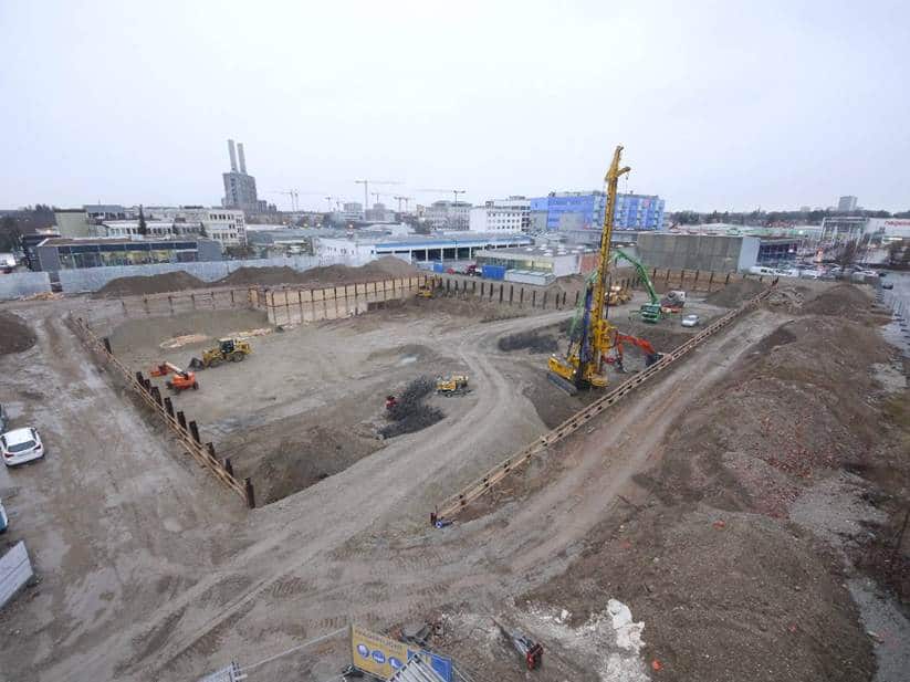 Bauvermessung durch VIBW: Hochpräzise Übertragung der Gebäudeachsen vom digitalen Ausführungsplan direkt auf die Baustelle