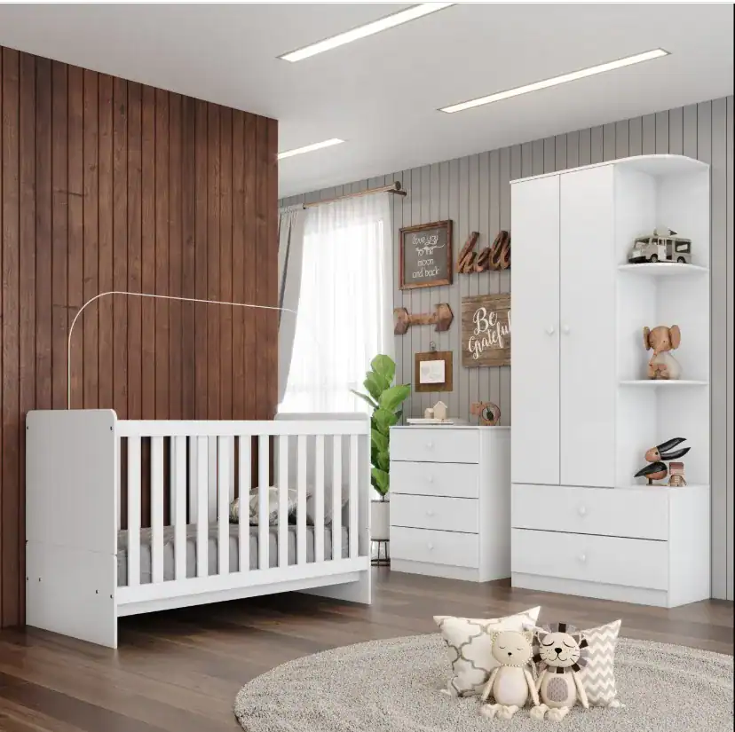 Chambre à coucher bébé complète : lit, armoire, commode. Mobilier confortable et sécurisé.