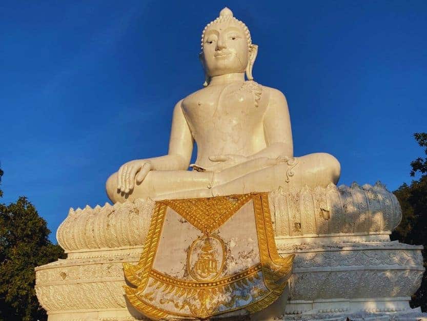 Wat Phra That Mae Yen, Pai's Big Buddha The huge gold Wat Phra That Mae Yen, Pai's Big Buddha