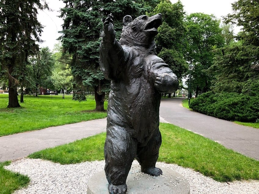 mis wojtek park jordana krakow wojtek bear