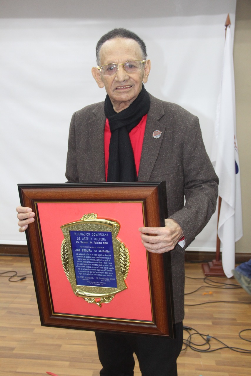 Luis Segura, "El Papá de la Bachata"