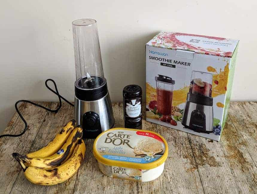 Ice cream and bananas in front of the Hamswan Personal Blender