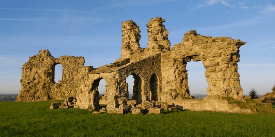 Sandal Castle ruins in Wakefield near Hotel St Pierre