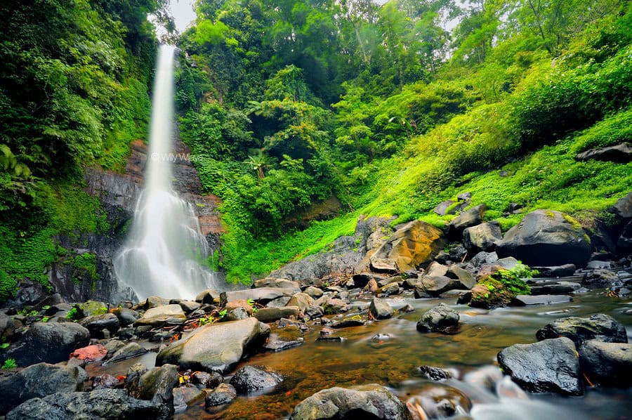 Gitgit_Waterfall_by_Top Bali trip
