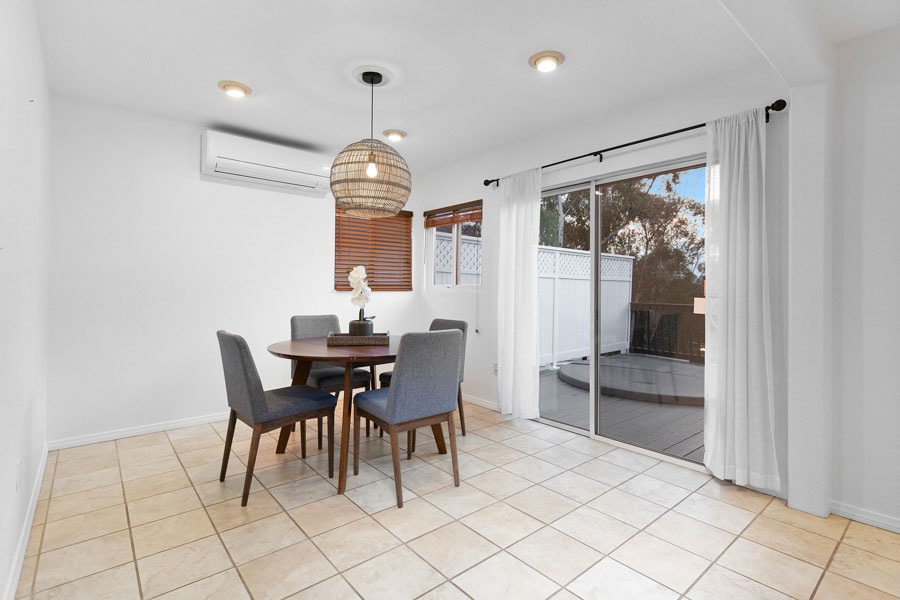2344 Commonwealth Ave - Dining Area