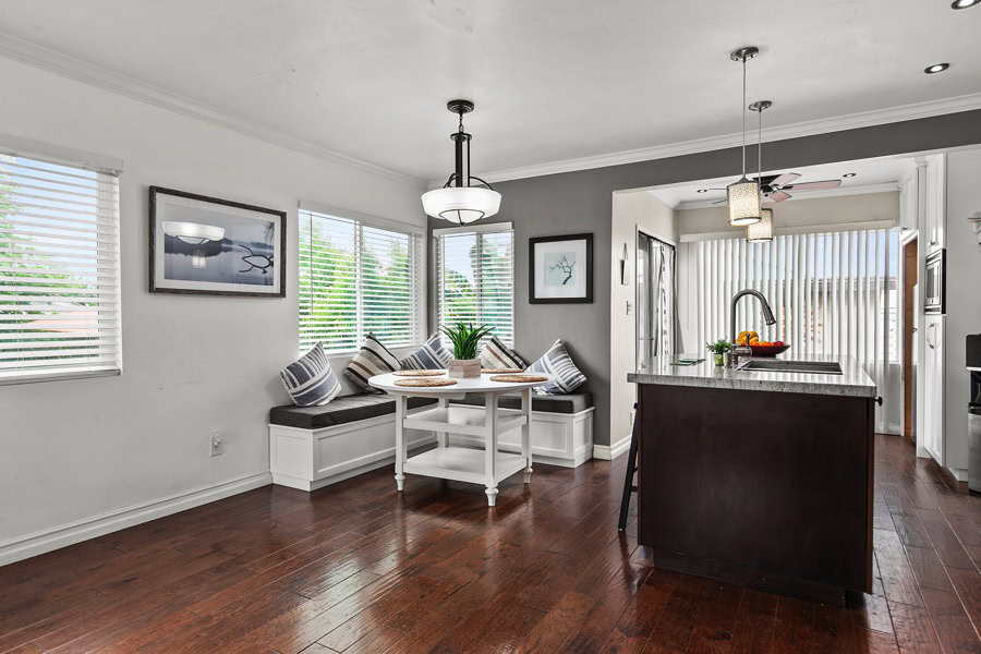 2632 Boundary St - Dining Area and Kitchen Island