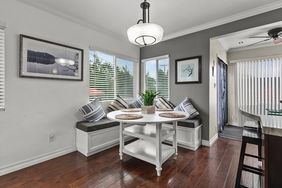 2632 Boundary St - Dining Area