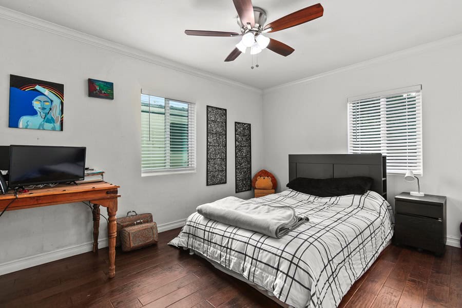 2632 Boundary St - Bedroom