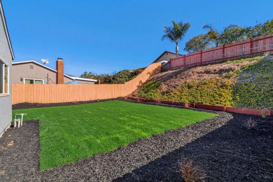 919 Arrecife Ct - Backyard with Wooden Fence and Grass