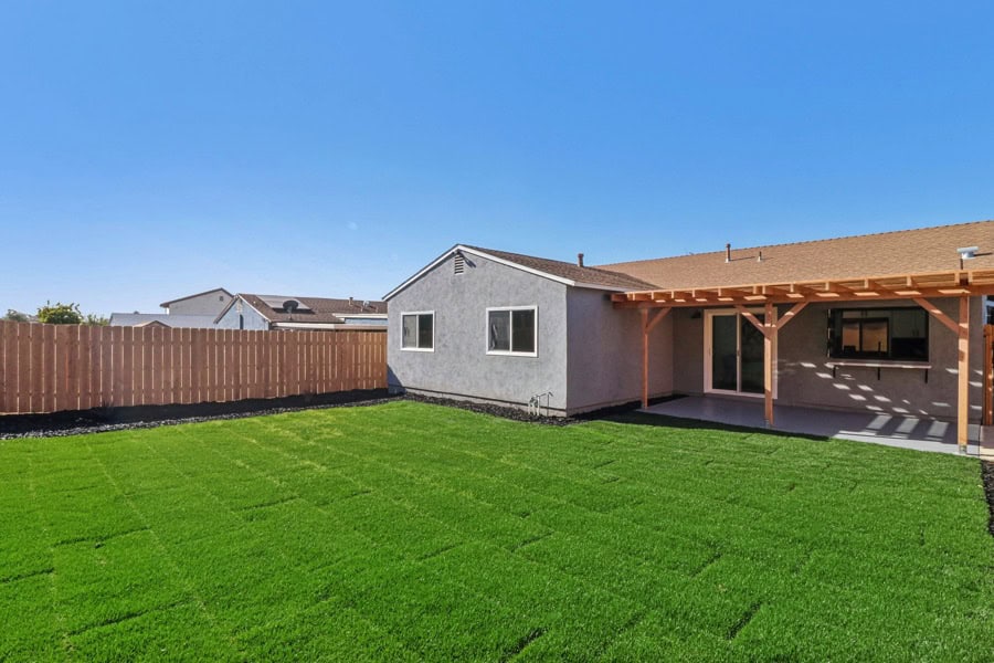 919 Arrecife Ct - Fenced Backyard with Brand New Grass