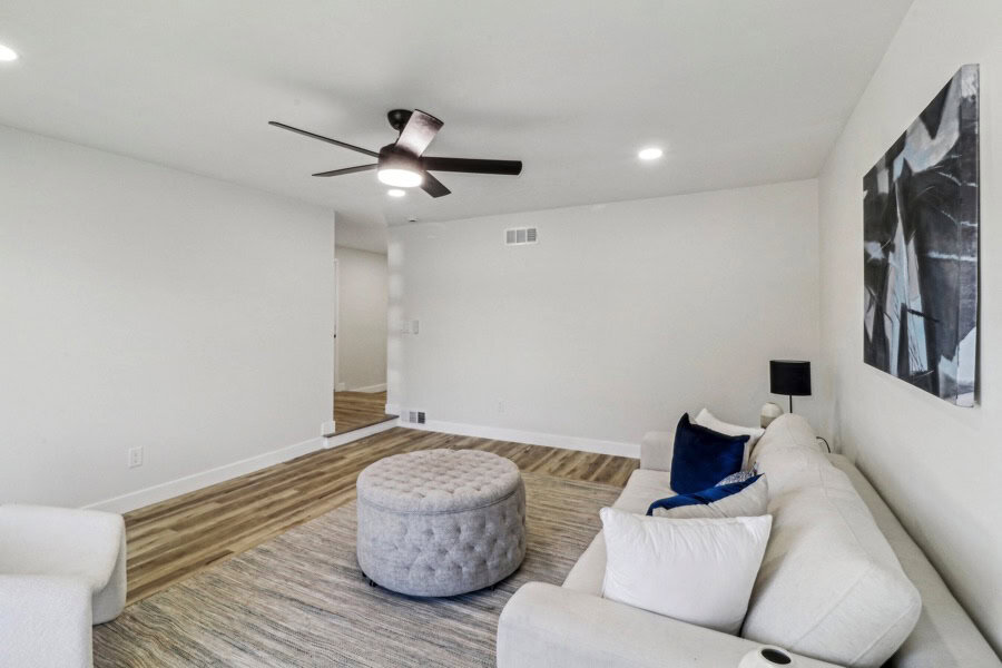 919 Arrecife Ct - Living Room Area with Furniture and Wood Floors