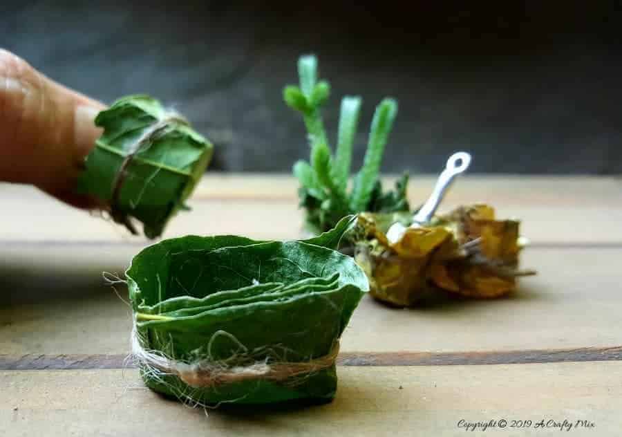 These whimsical fairy leaf bowls are so easy to make. They’re perfect for adding that a fun décor element to a fairy garden or dolls house. #FairyBowls #FairyDIYCrafts #ACraftyMix #FairyGardens #FairyCRafts #WhimsicalFairyCrafts #SimpleFairyCrafts