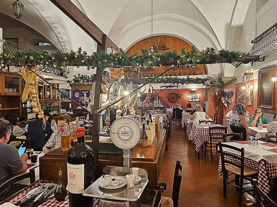 Ristorante Toto interior