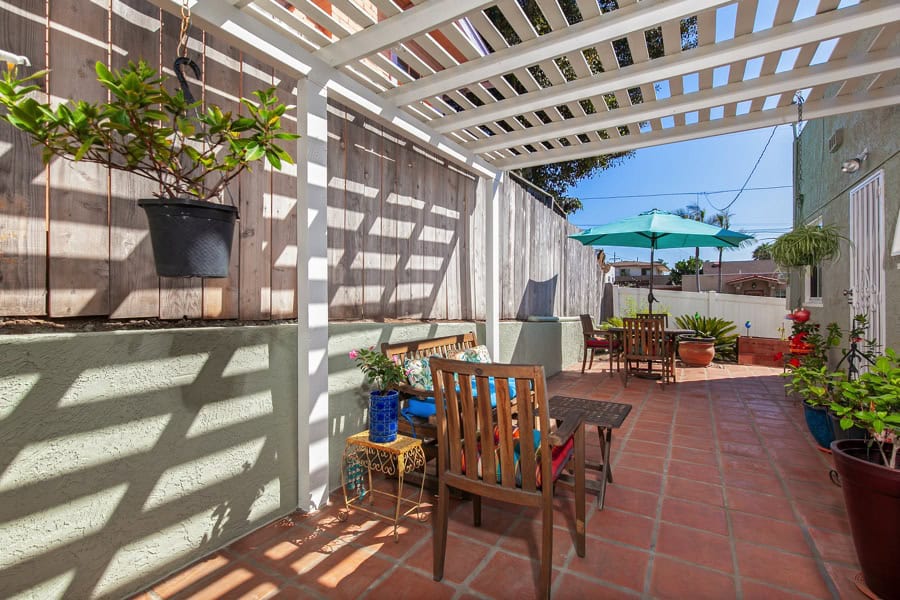 3603 Villa Ter - Backyard Area