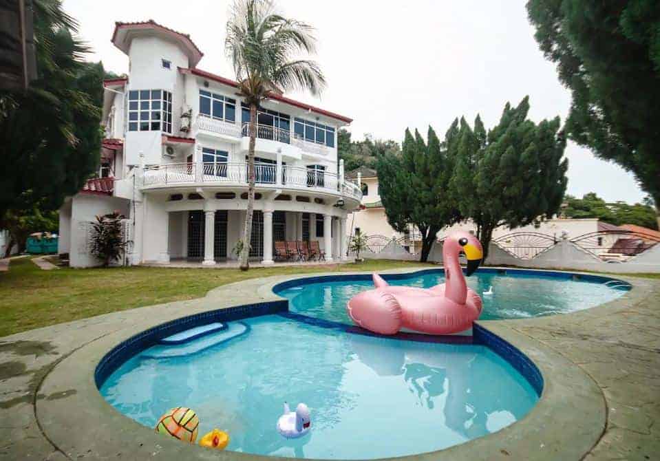 Villa Private swimming Pool BBQ Pool Table 25pax