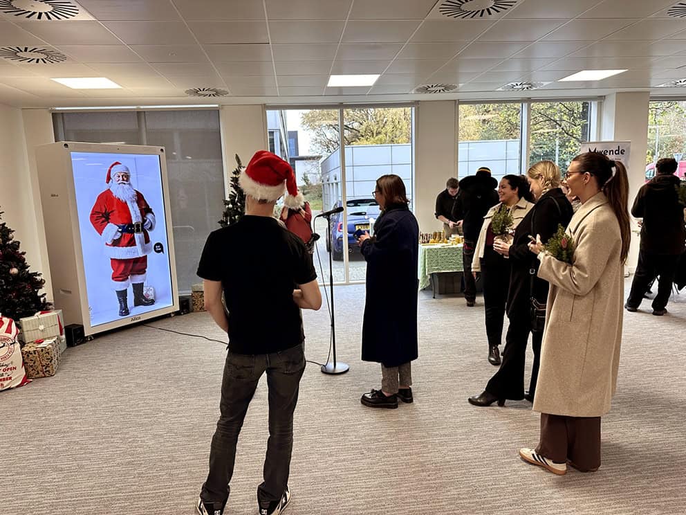 How to Choose the Right Hologram for Live Events and Exhibitions. Conversational AI Holograms