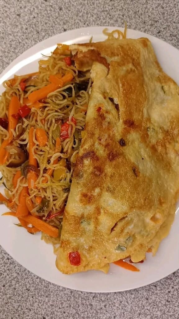 Indomie and egg sauce