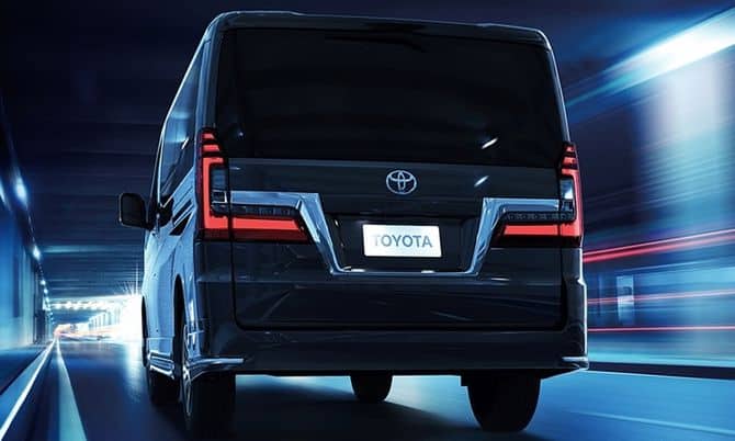 ทีมงานรับซื้อรถ Toyota Granvia มือสอง กรุงเทพ