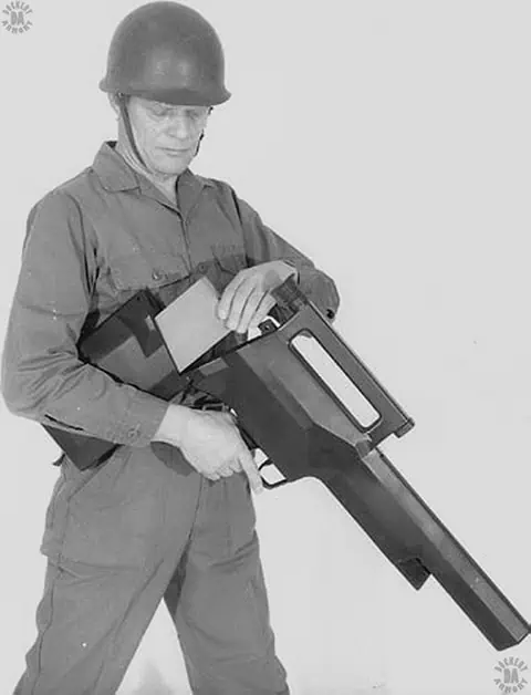 HK LMG 11 — photo 2