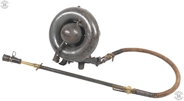 04-02 Wex M.17 Flamethrower - 02