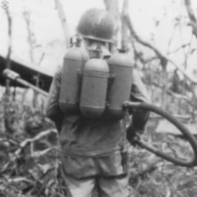 11-03 Type 100 Flamethrower - 03