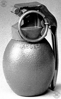 09-01 - OFF HG 79 - 01