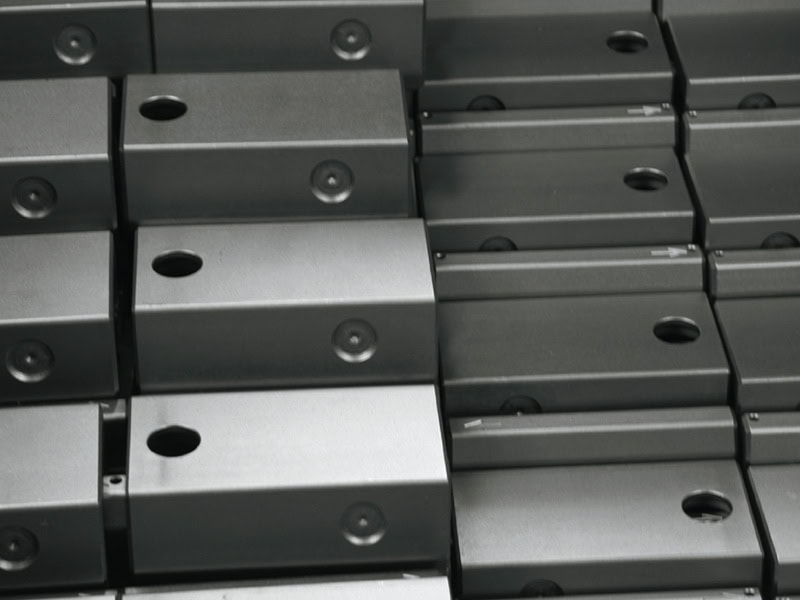 Edelstahlstrahlen - Spannblock