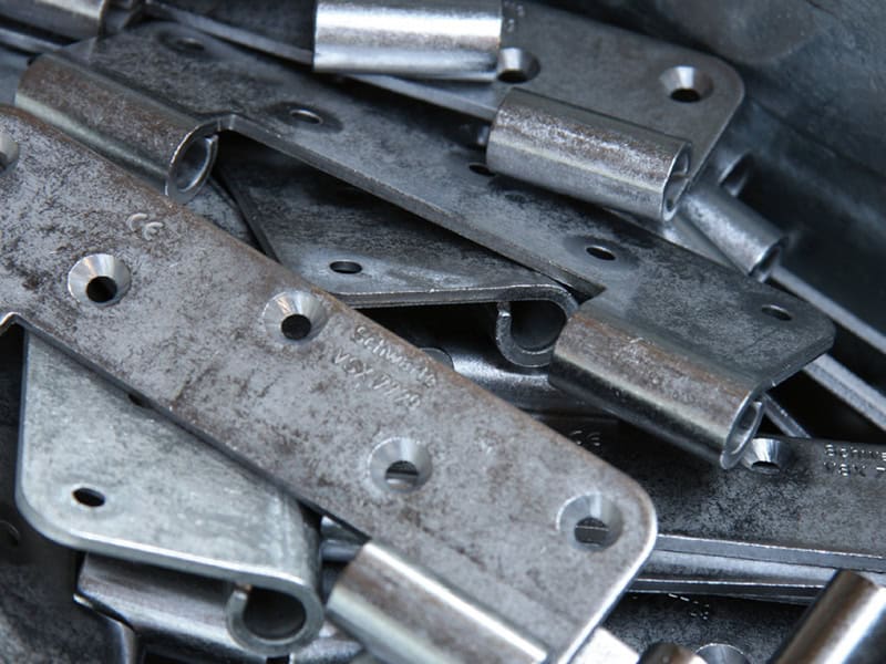 Edelstahlstrahlen - Schanierlappen ungestrahlt