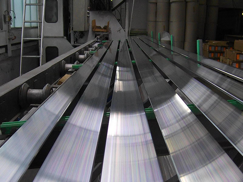 Edelstahlstrahlen - Aluprofil ungestrahlt