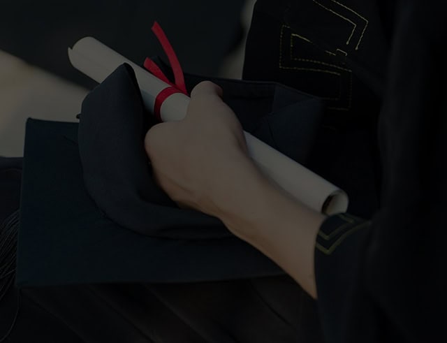 Grados <br>y títulos