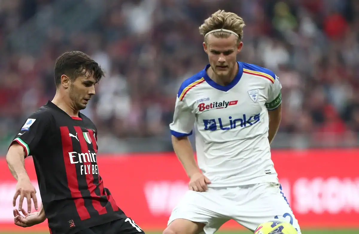 Amorim Eyes Scandinavian Duo to Revamp Milan Midfield: Bergvall and Hjulmand on Radar