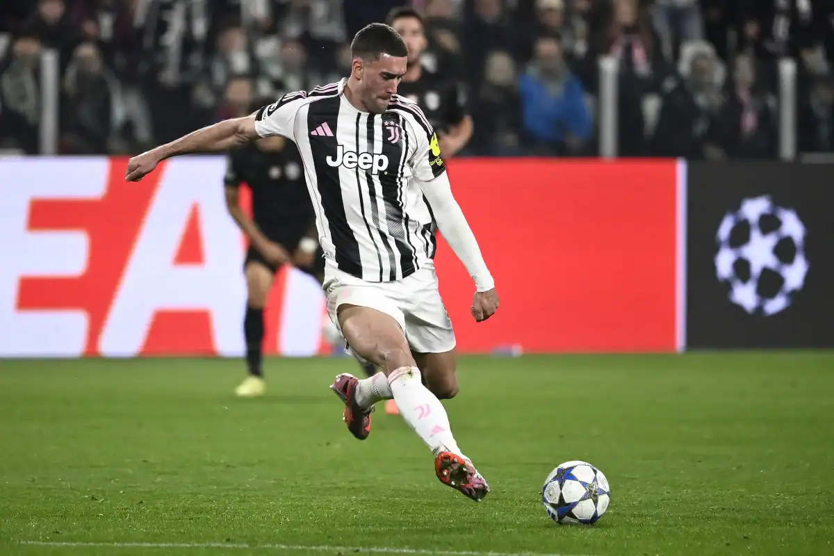 Barcelona’s Double Swoop Threatens Juventus Summer Overhaul: Vlahovic and Sorloth in Crosshairs