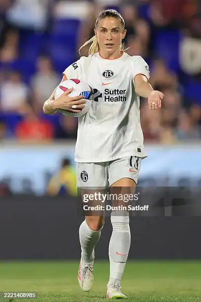 Dahlkemper and Torres Return in Bay-Gotham Match Highlighting NWSL Resilience