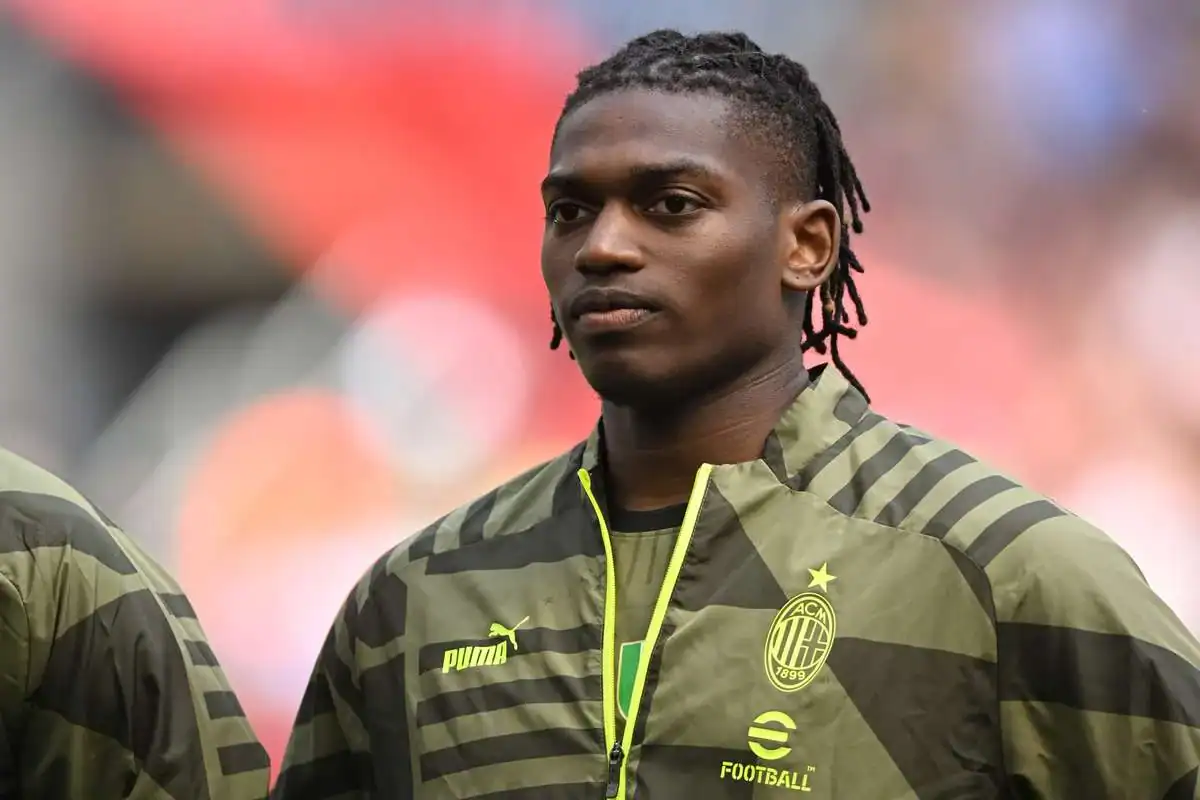 Fenerbahce Set to Submit Offers for Rafael Leao and AC Milan After Champions League Qualifier
