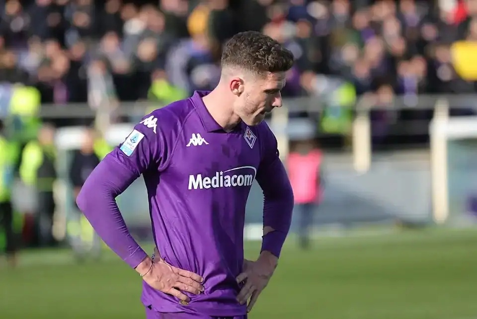 Gosens Bids Bitter and Emotional Goodbye to Fiorentina as Schalke 04 Move Official