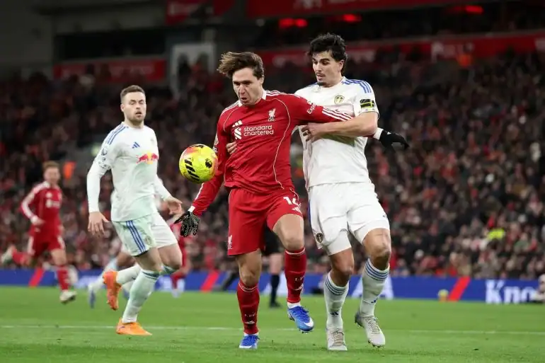 Iraola Hints Chiesa Still Not in Liverpool Plans as New Winger Sought for 2026-27