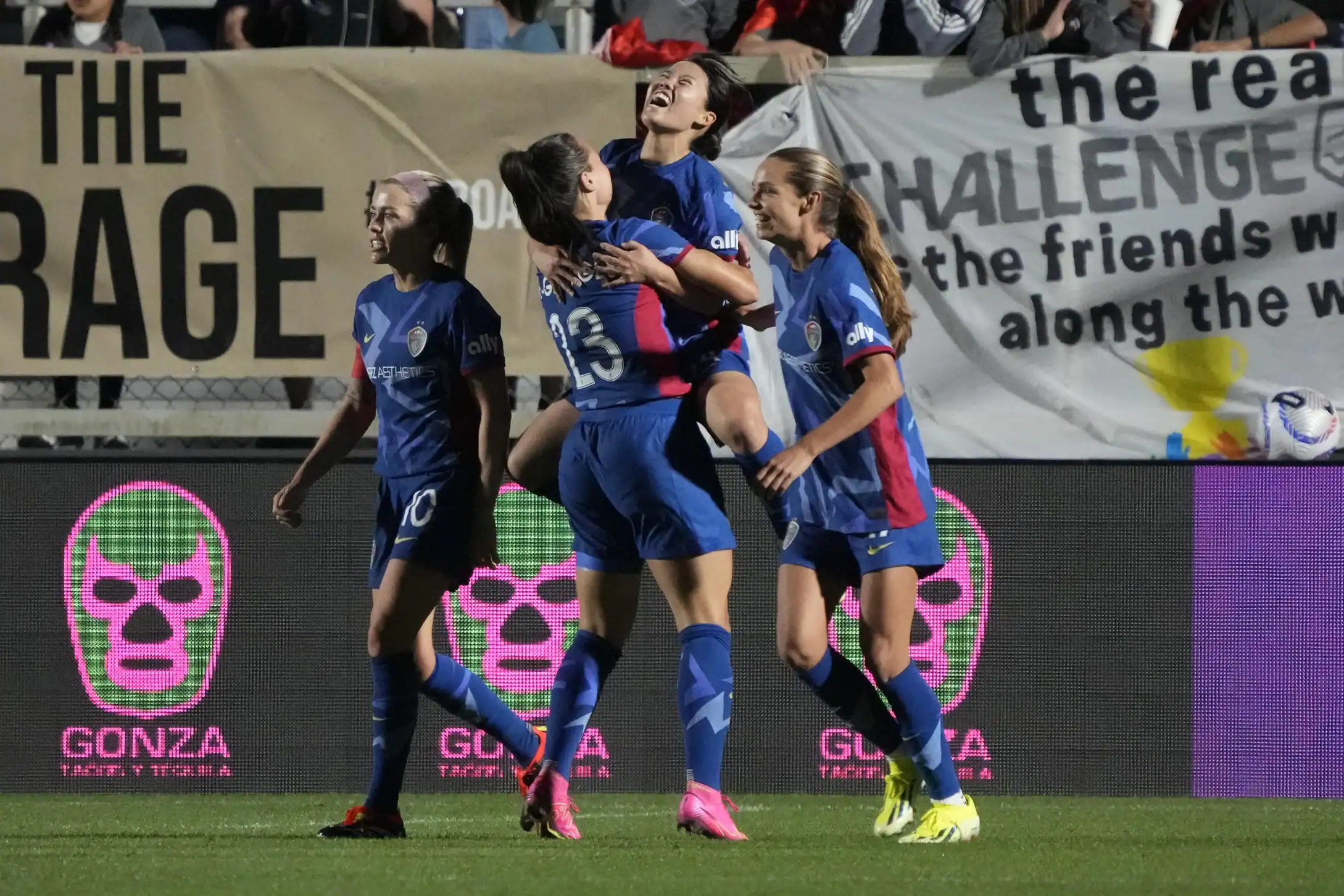 Lauletta’s XI: Swanson Stars, Courage Win, Dash Destruct – Week 11 NWSL Review