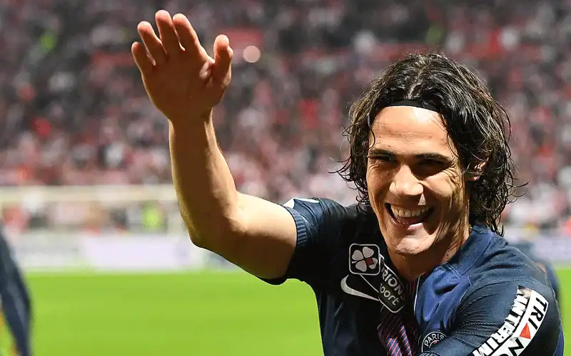 Lecce Plot Dream Return for Edinson Cavani as Free Agent Target Emerges