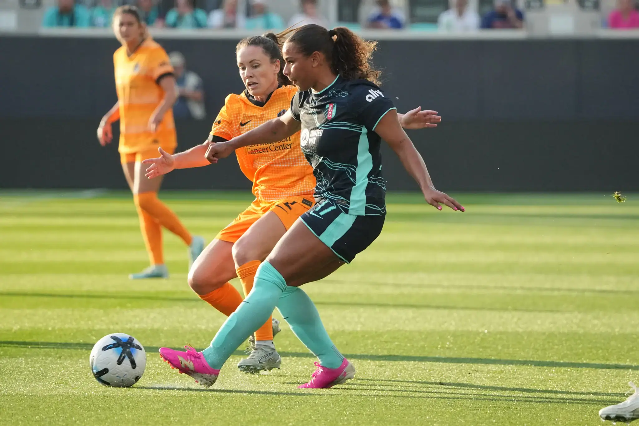 Leicy Santos Shines as Super Sub: Lauletta’s XI Highlights NWSL Week 14