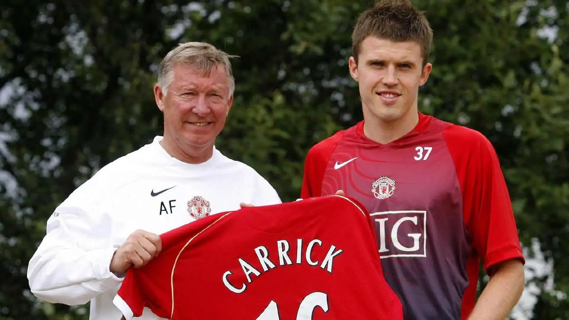 Manchester United’s Michael Carrick Sets Sights on Juventus Winger Francisco Conceicao