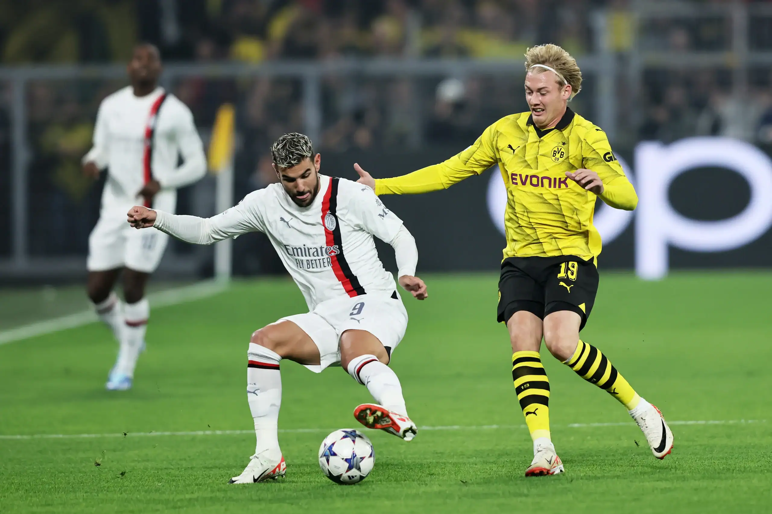 Milan and Borussia Dortmund Battle for Genk’s Karetsas, Set Sights on Hojbjerg