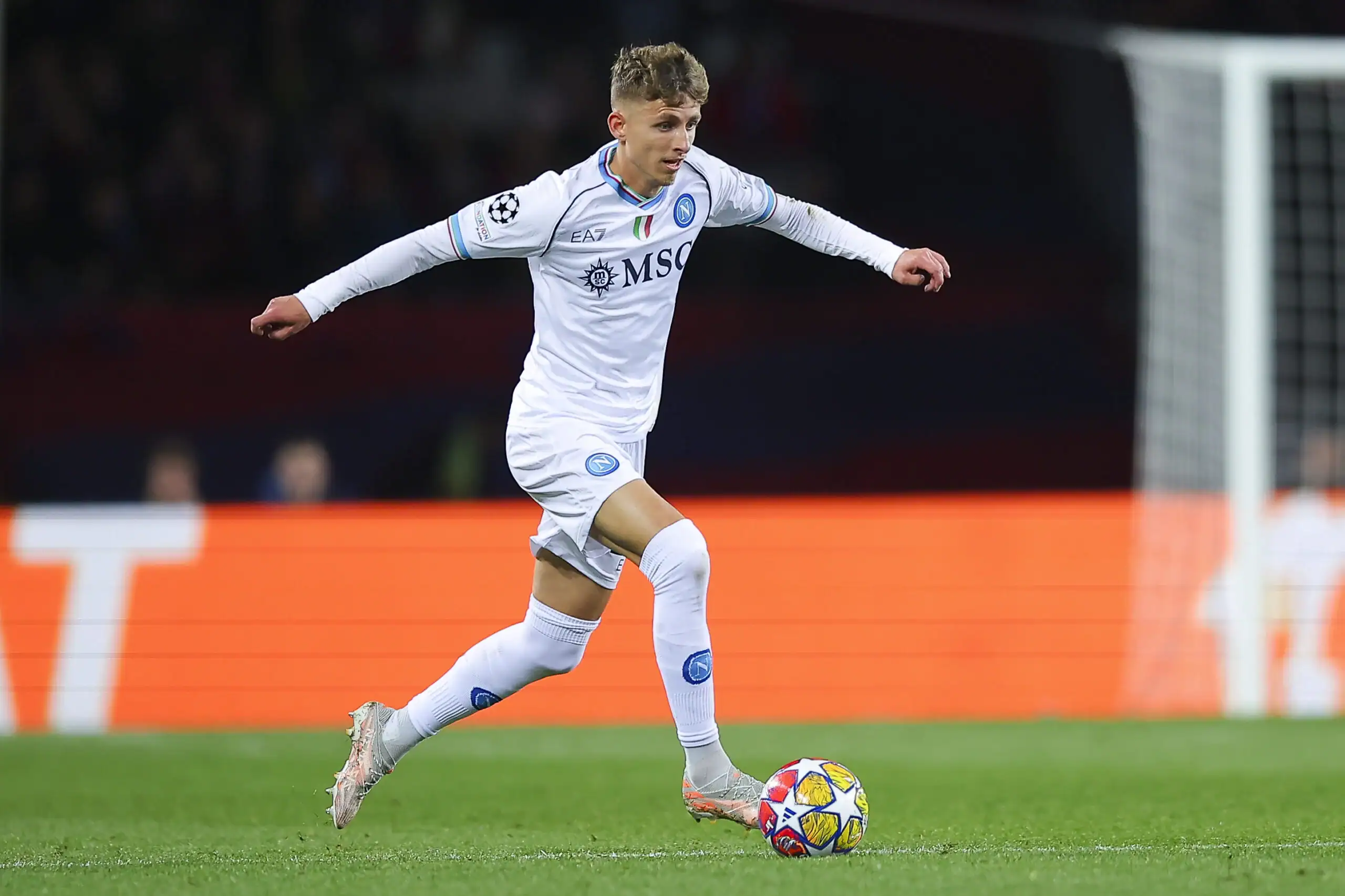 Napoli Ready for New Lindstrom Loan to Schalke 04: Danish Winger Set for Bundesliga Return