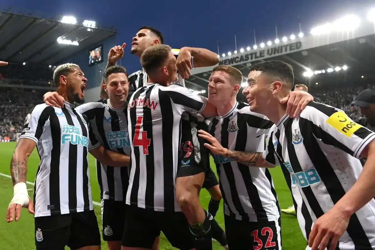 Newcastle United Join Race for Parma Star Suzuki After World Cup Heroics