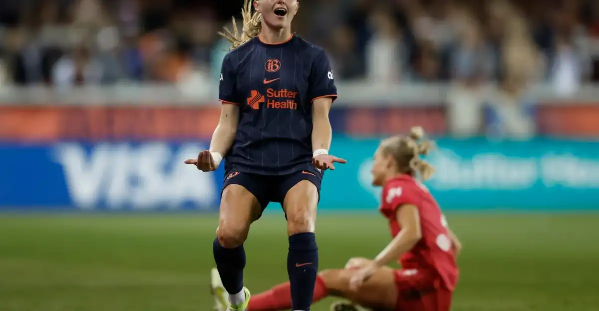 NWSL Bans Penelope Hocking: One-Match Suspension for Hair-Standing Incident