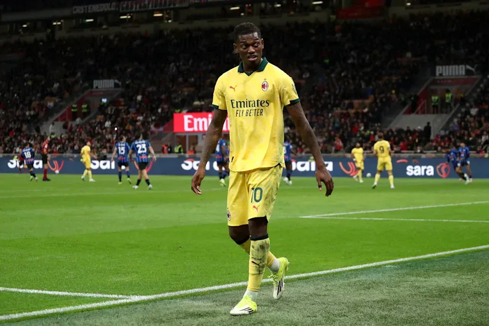 Official Fenerbahce Deny Offer for Milan and Leao: Not on Our Agenda