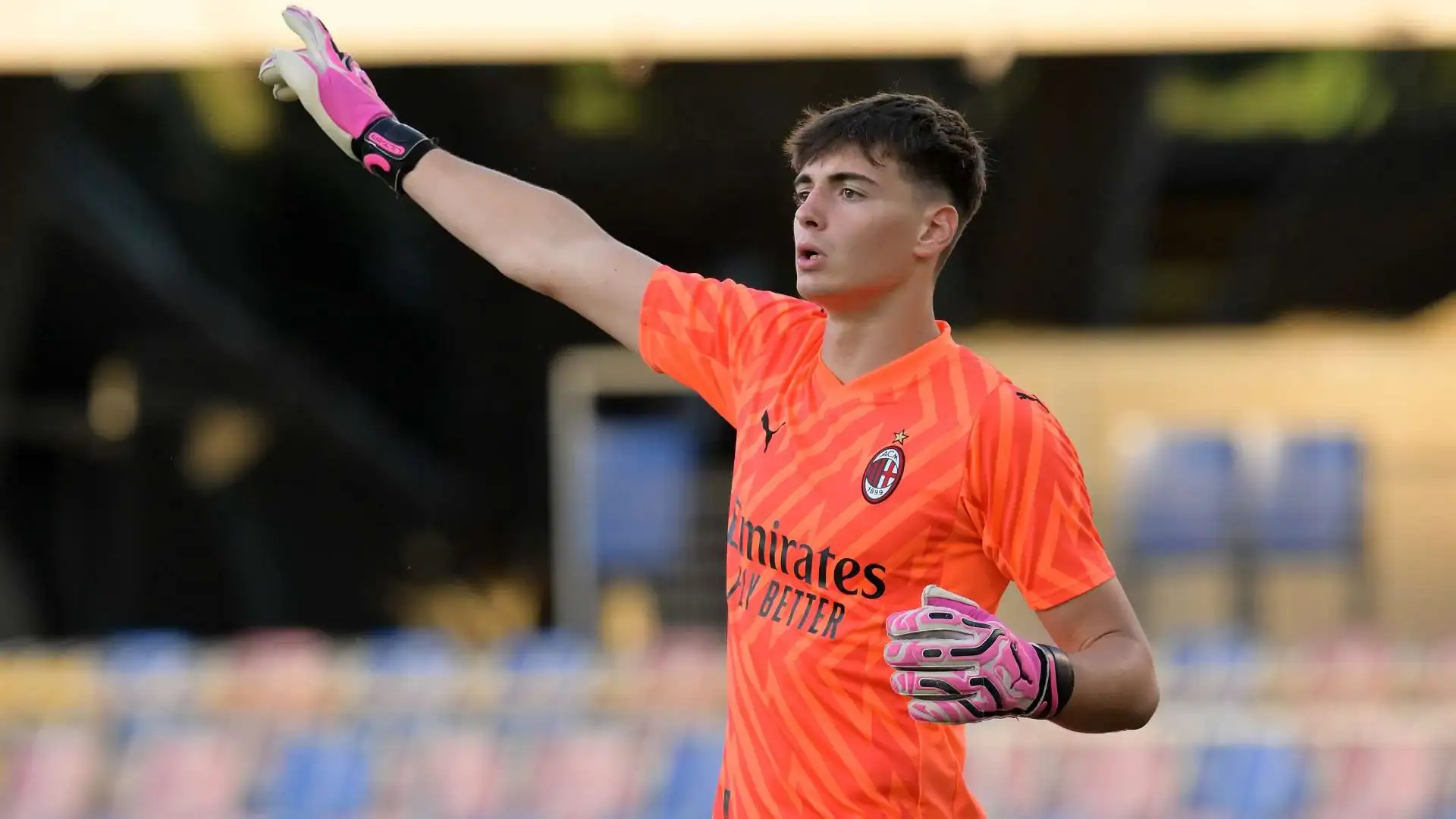 PSG Poach Milan Teen Goalkeeper Longoni: Official Confirmation
