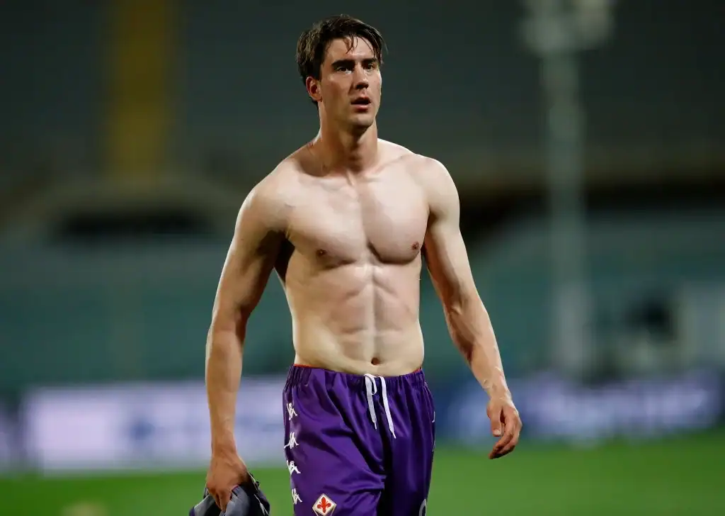 Serie A Faces Mass Exodus: Vlahovic Tops List of 49 Out-of-Contract Players on June 30