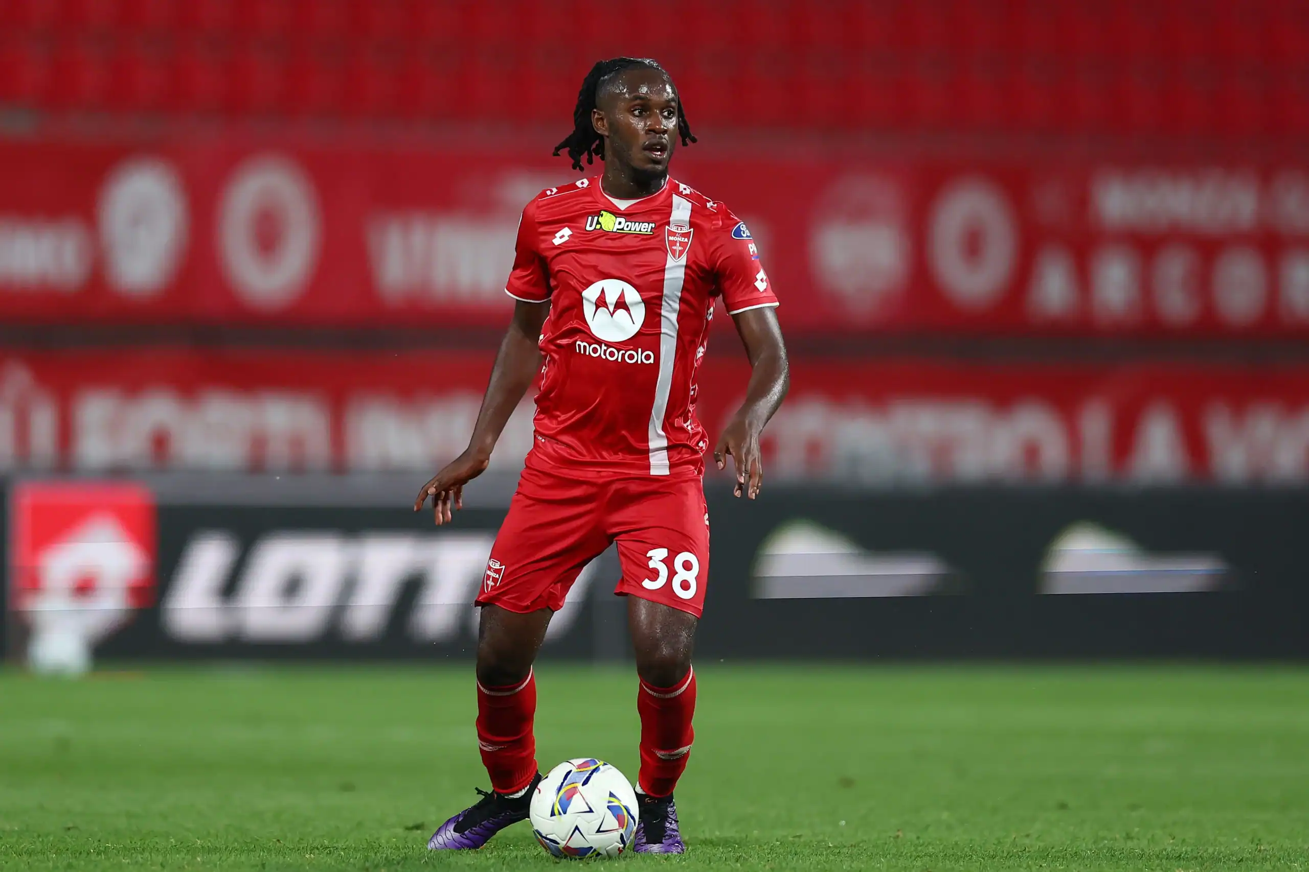 Warren Bondo Excluded from Milan’s Pre-Season Squad as Permanent Move Looms