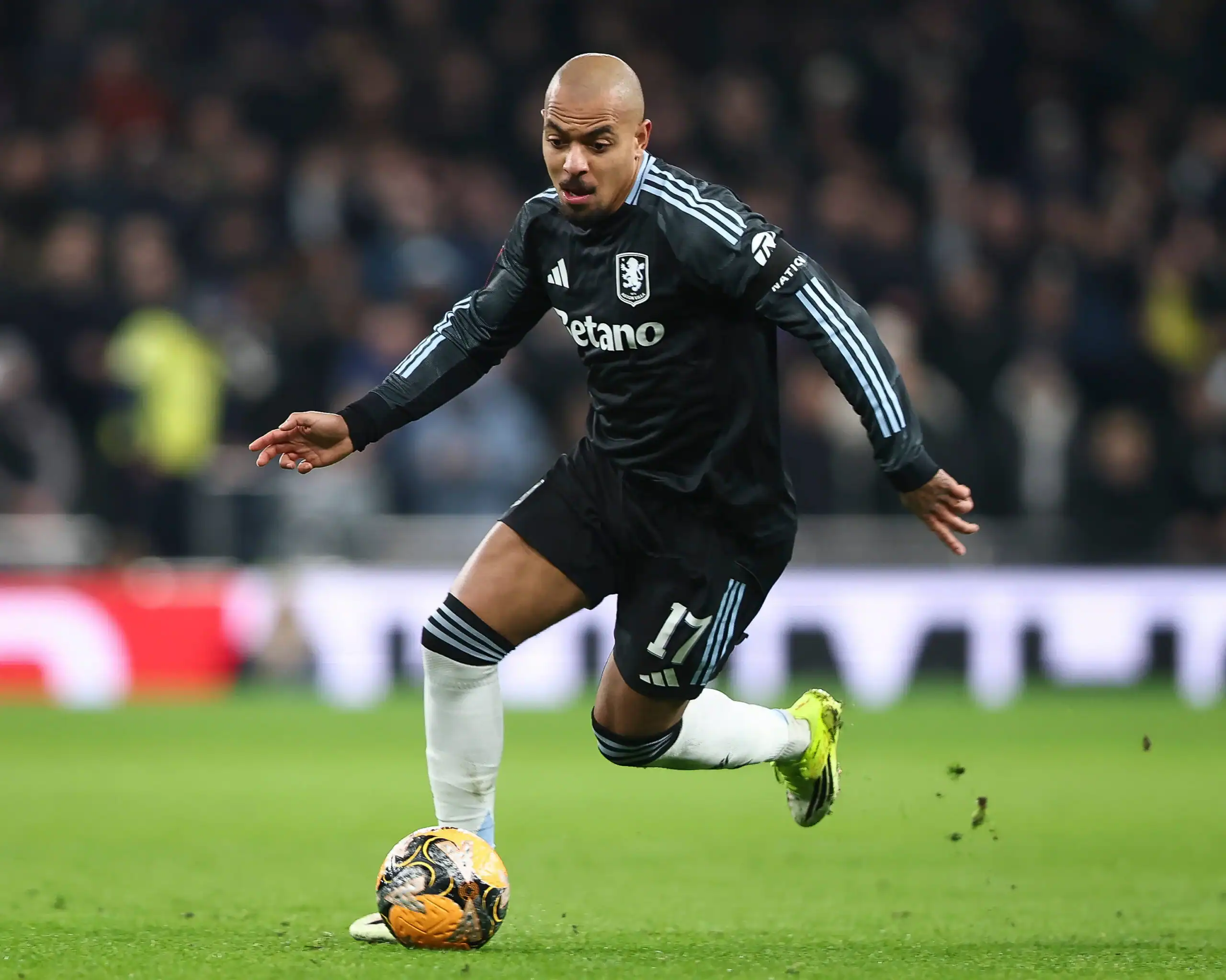 Aston Villa Enquire for Juventus Forward David in Move That Could Unlock Zirkzee Pursuit: A Strategic Maneuver