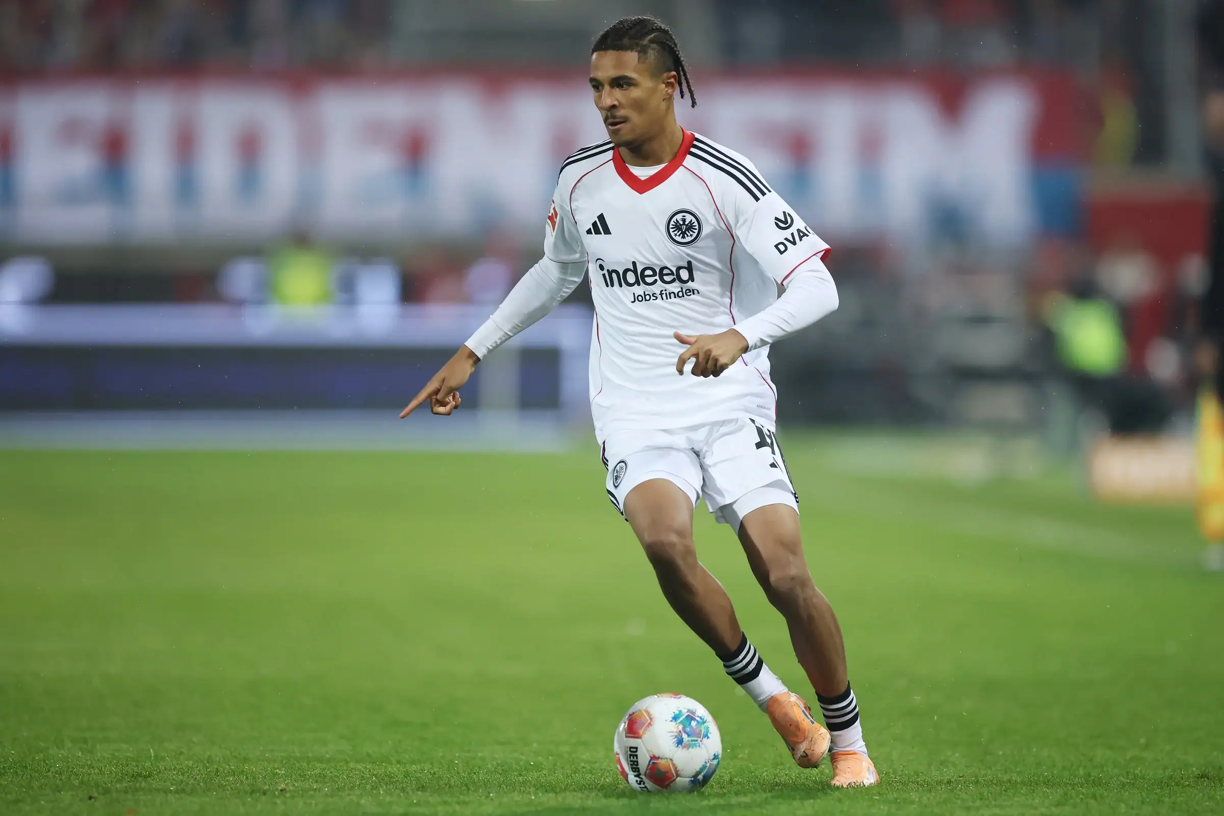 Bahoya Milan Target: Eintracht Frankfurt Star Seen as Leao Replacement
